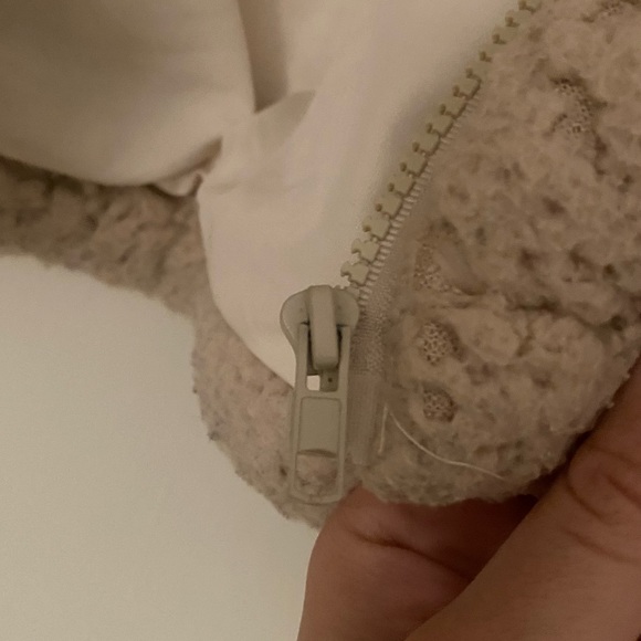 Sherpa zip up modern reformation jacket - Picture 7 of 7